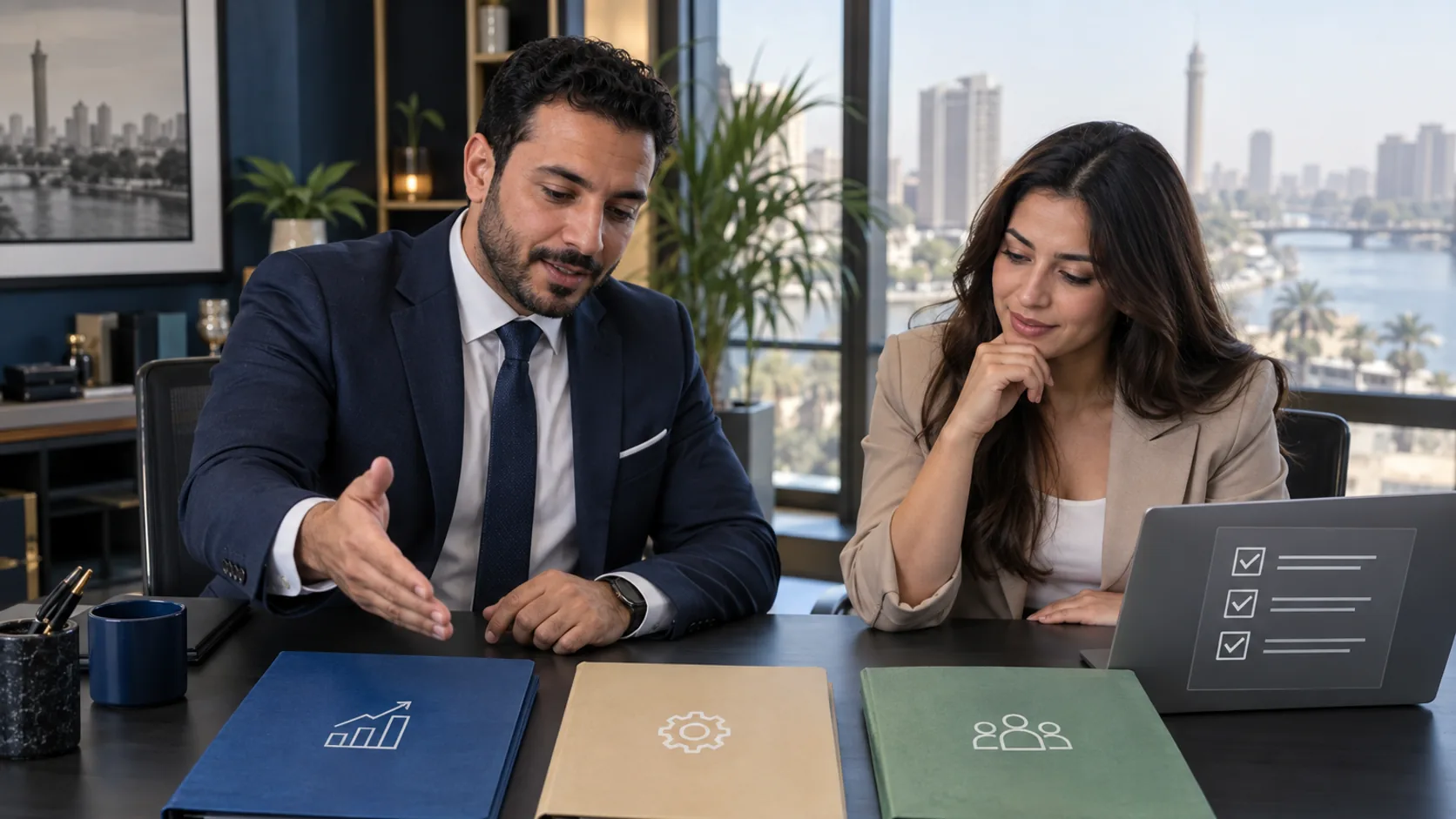 فريق SEO مصري يقارن نطاقات باقات تحسين محركات البحث والتقارير وخطة المحتوى